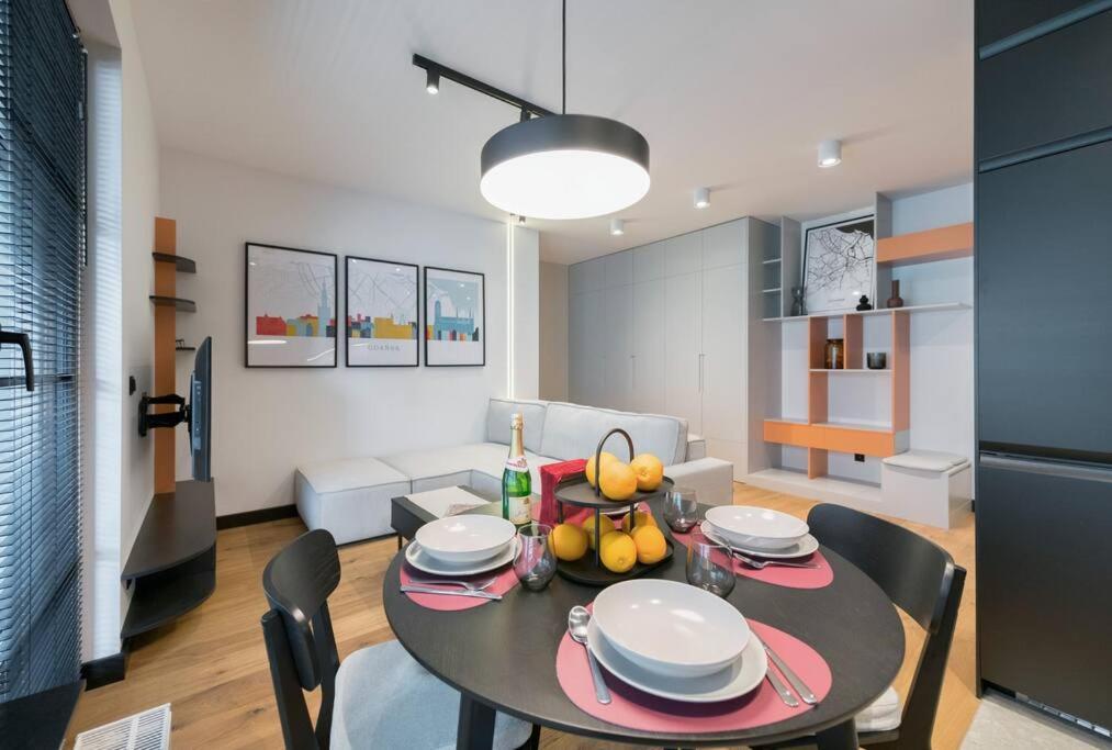 New Located Near The Old Town Apartment Danzig